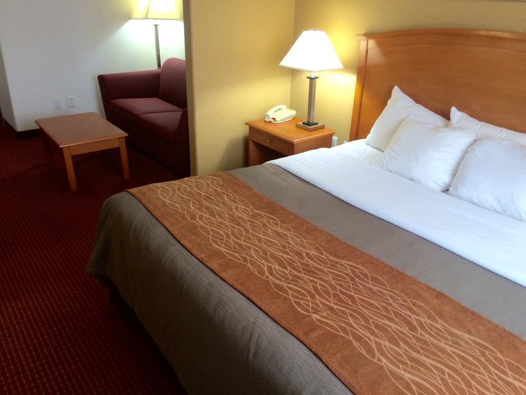 Comfort Inn & Suites Chesapeake - Portsmouth Eksteriør billede