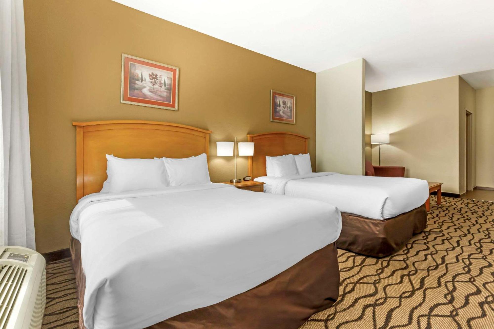 Comfort Inn & Suites Chesapeake - Portsmouth Eksteriør billede