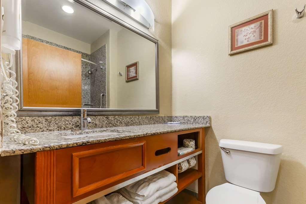 Comfort Inn & Suites Chesapeake - Portsmouth Værelse billede