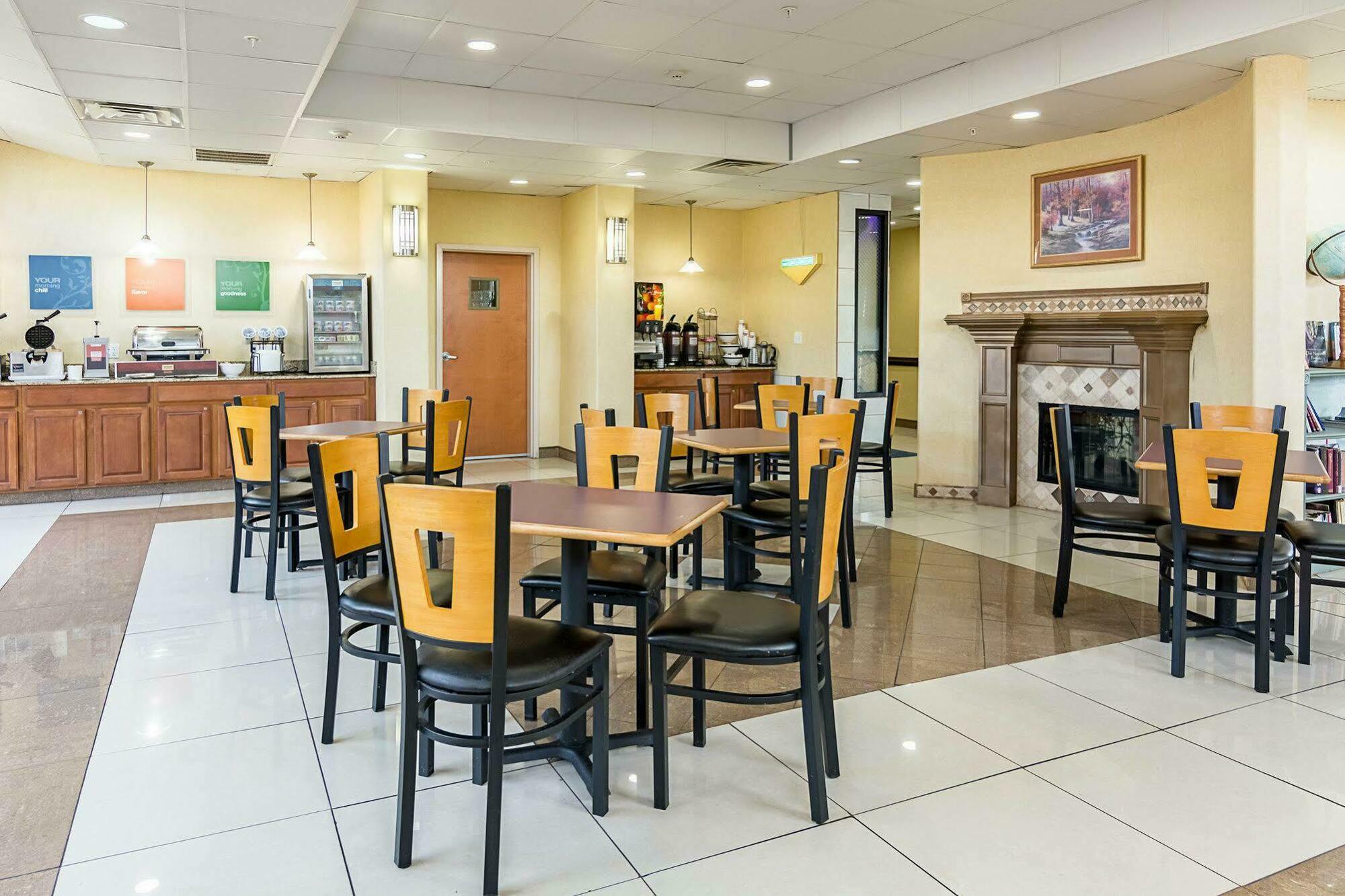 Comfort Inn & Suites Chesapeake - Portsmouth Eksteriør billede